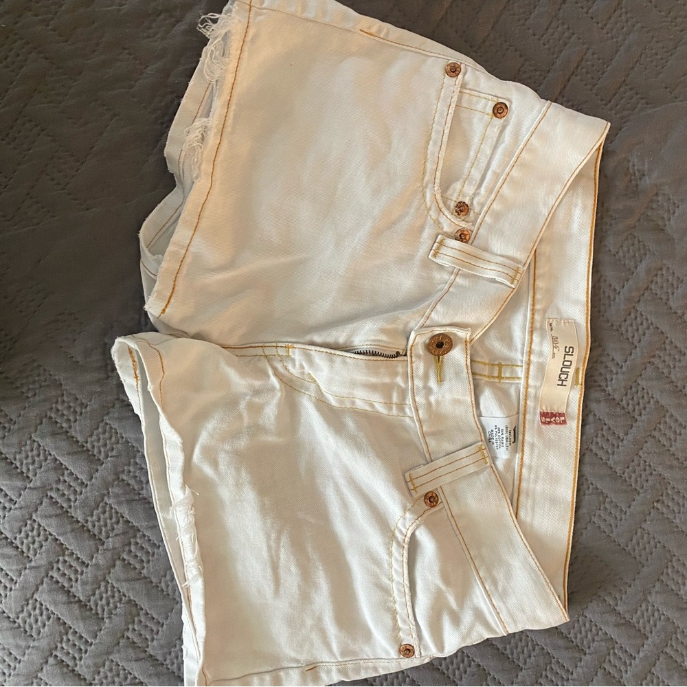 woman Levi’s shorts Slouch 504